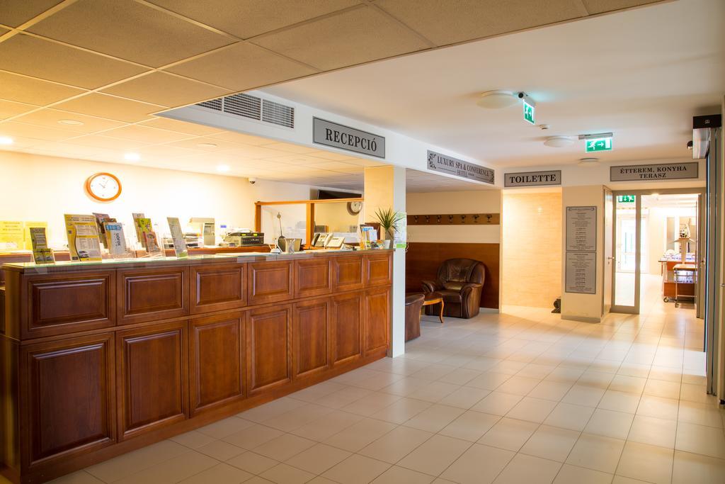 Luxury Hotel Siofok Luaran gambar