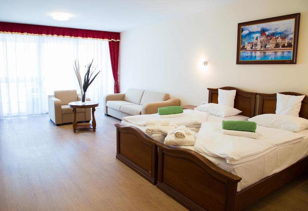 Luxury Hotel Siofok Bilik gambar