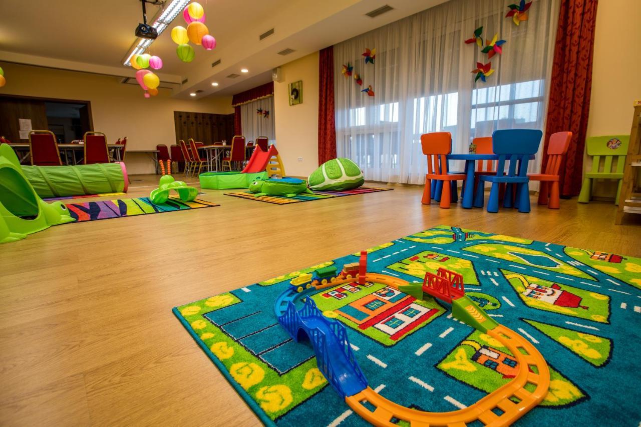 Luxury Hotel Siofok Luaran gambar
